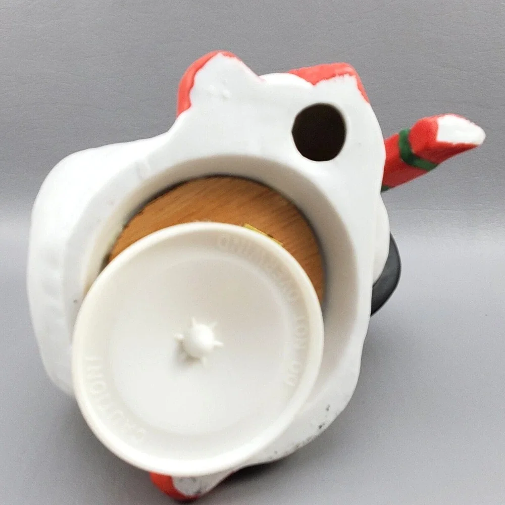 Snowman Music Box Ceramic Plays Frosty the Snowman Christmas Holiday Decor Vtg